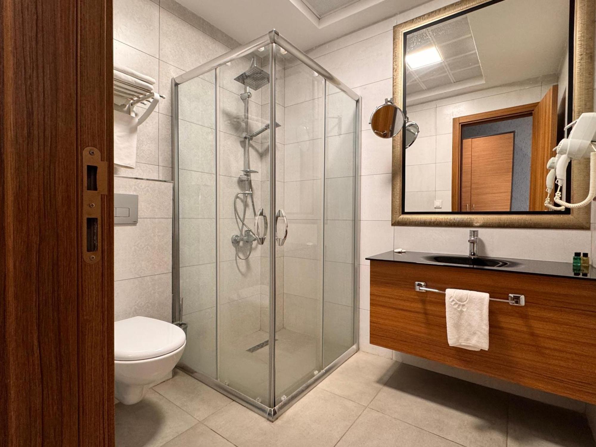 Innport Hotel Gebze Extérieur photo
